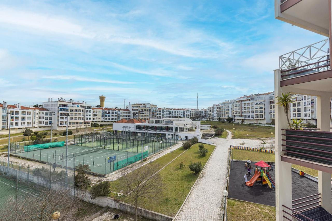 Sunny 2 Bdr Apartment By Lovelystay Charneca  Exterior photo